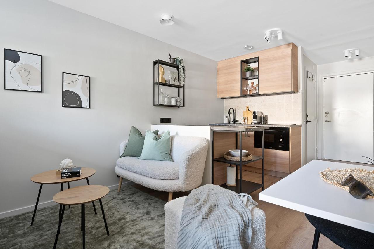 Beachside Junior Suite - 16Min From City Centre Stockholm Bagian luar foto